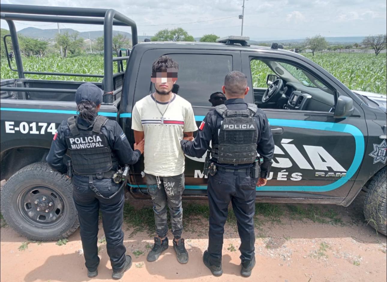 Lee más sobre el artículo Conducía una motocicleta con reporte de robo vigente y al percatarse de la presencia policial intentó huir