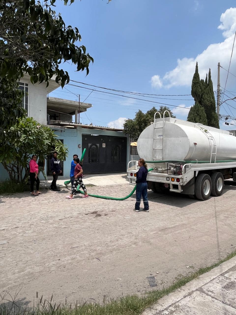 Lee más sobre el artículo Comienza la pipa de la CEA a recorrer Villas de Santiago