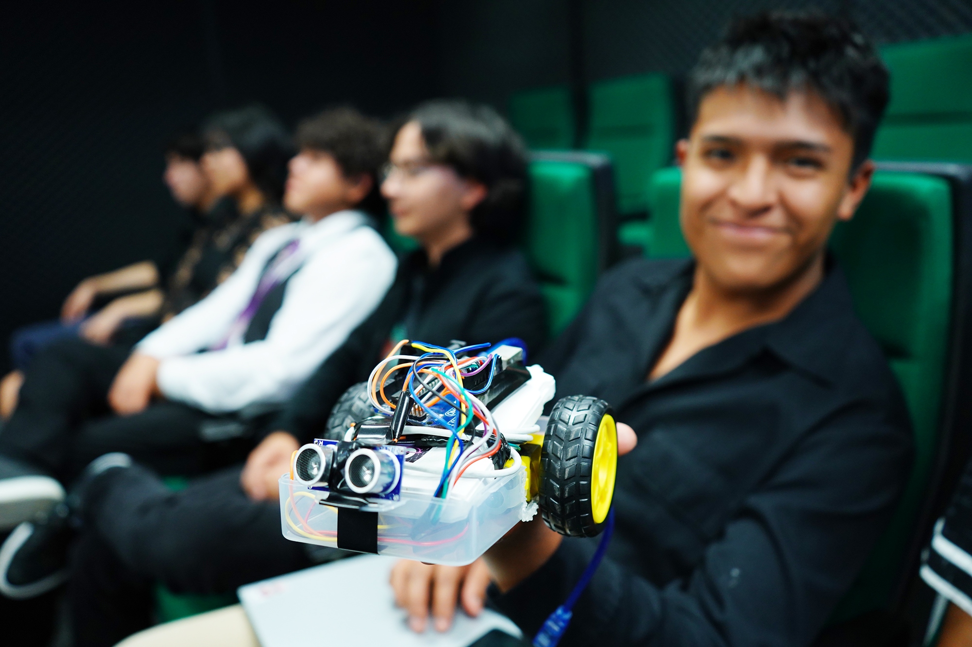 Lee más sobre el artículo Desarrollan en la UTC soluciones tecnológicas en Mecatrónica