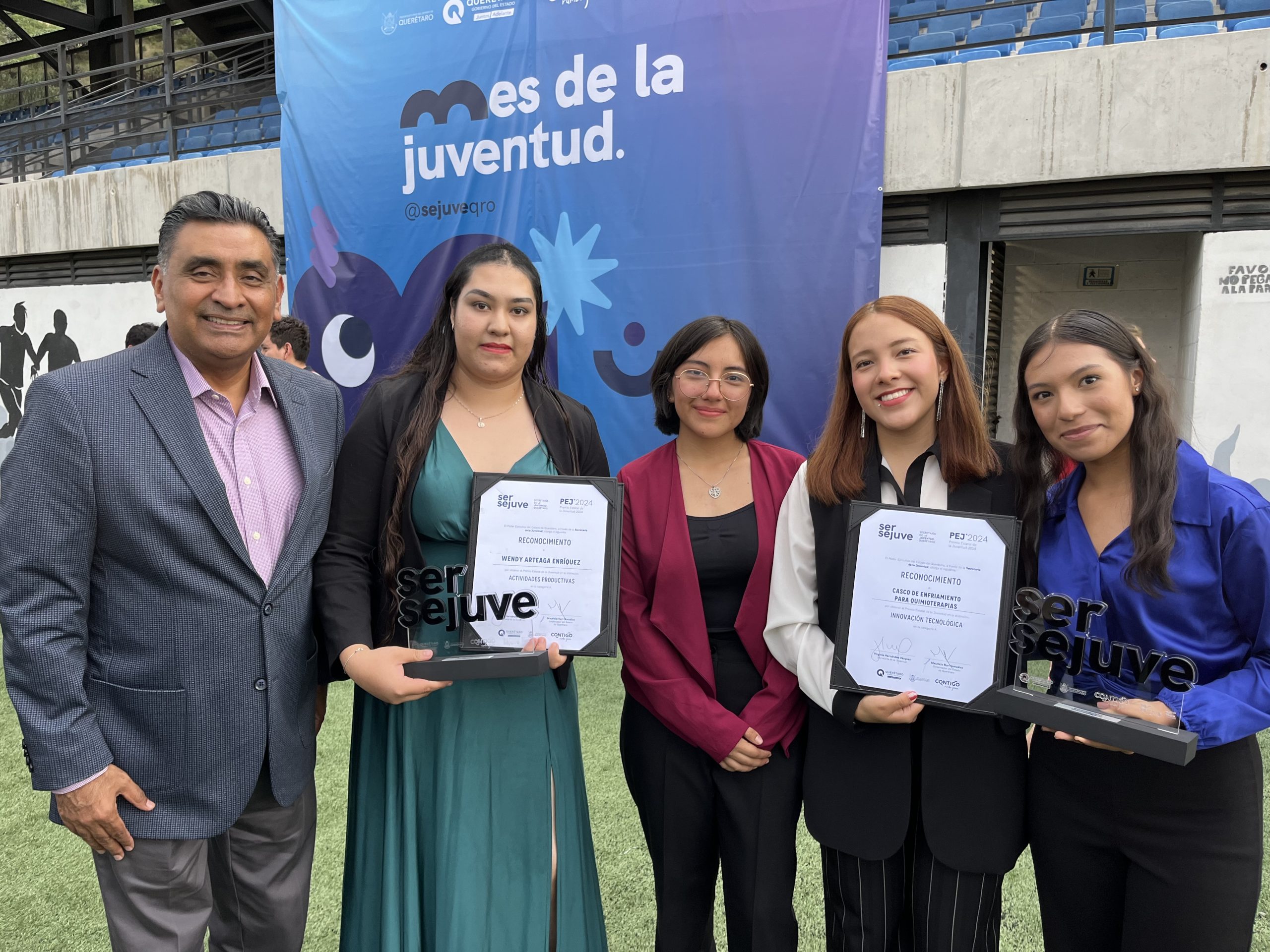 Lee más sobre el artículo Estudiantes de CECyTEQ obtienen dos primeros lugares en el PEJ 2024  