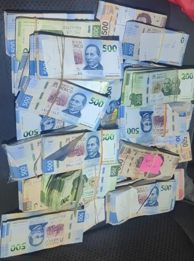 Lee más sobre el artículo Policías de la SSPM recuperan un millón 433 mil pesos, que minutos antes un sujeto había robado de una empresa