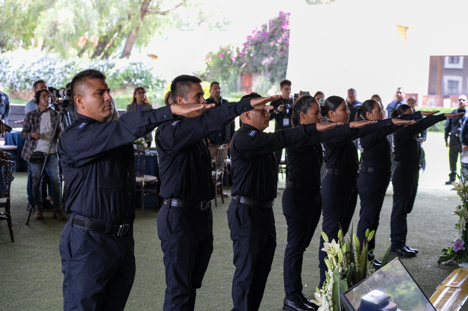 Lee más sobre el artículo La alcaldesa de El Marqués Claudia Martínez Guevara, presenta a nuevos policías