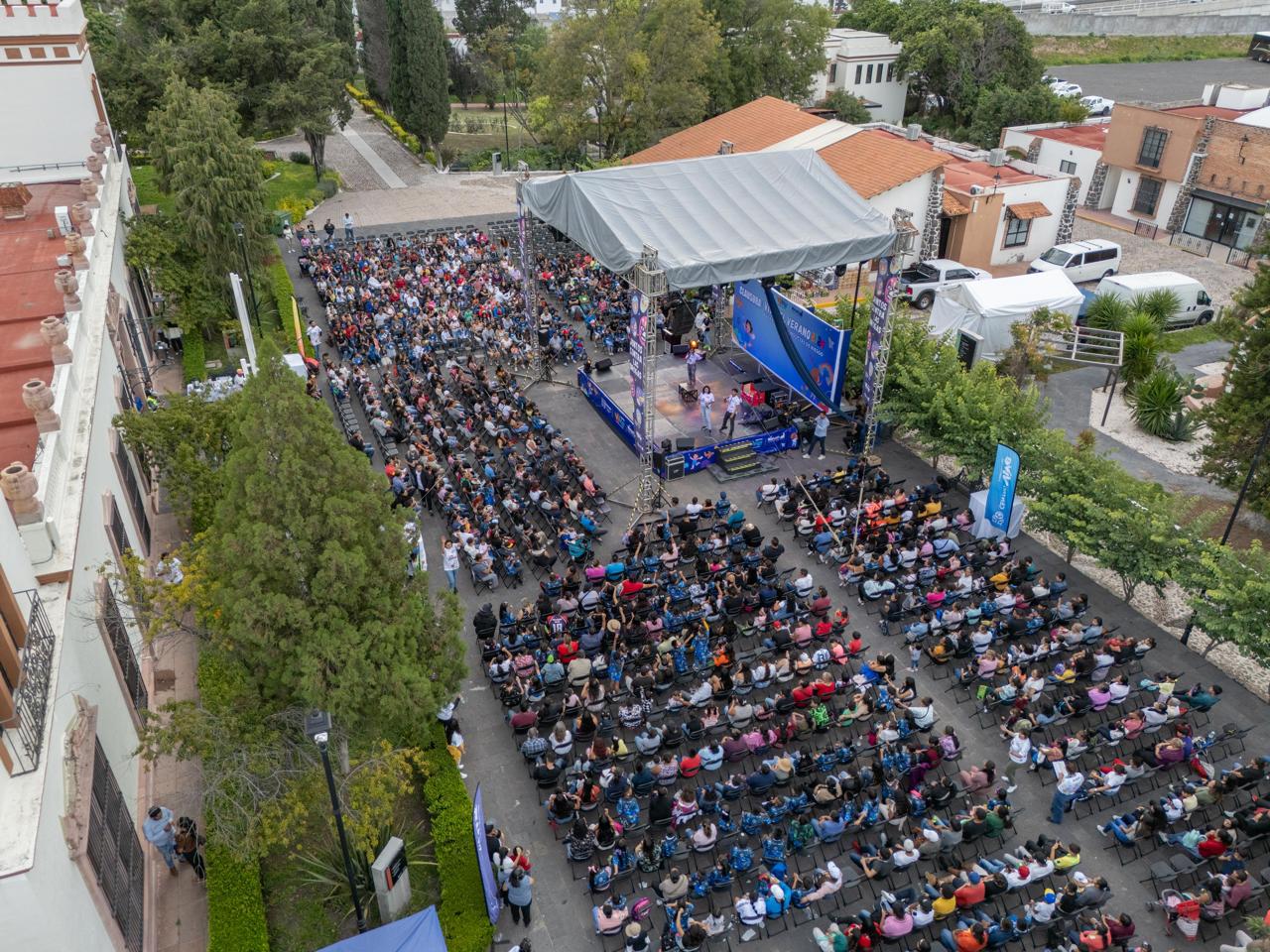 Lee más sobre el artículo Claudia Martínez clausura cursos de verano del Centro Vive El Marqués