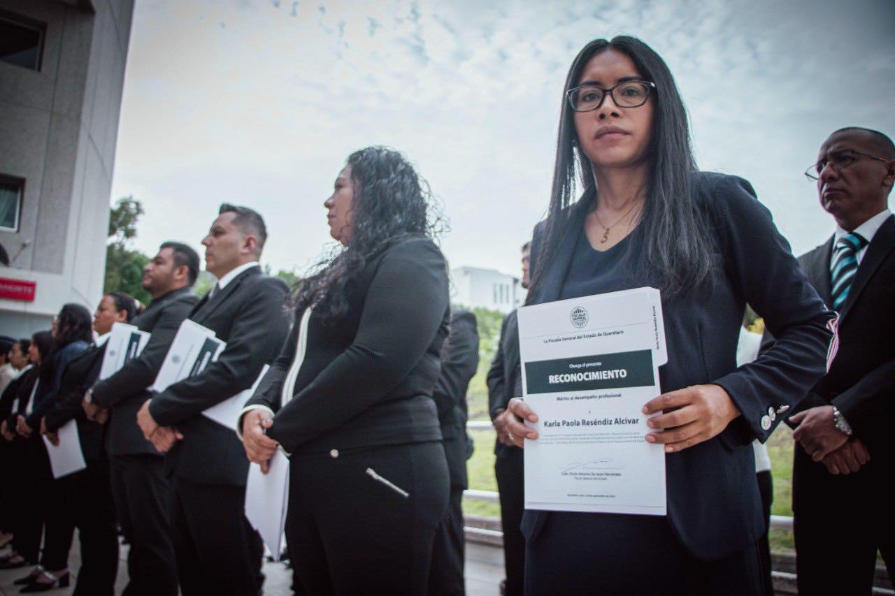 Lee más sobre el artículo Toman protesta a nuevos fiscales de Acusación, Investigación, Solución Alterna; tras aprobar las evaluaciones correspondientes
