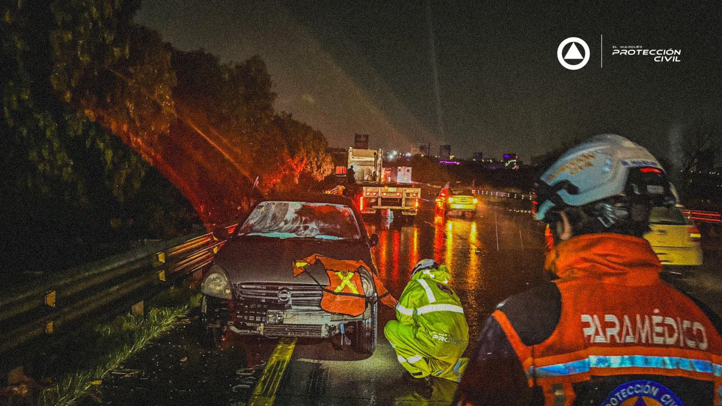 Lee más sobre el artículo La noche de este lunes se registró un accidente vial sobre autopista federal 57 en dirección a Querétaro, a unos metros del monumento a Conín