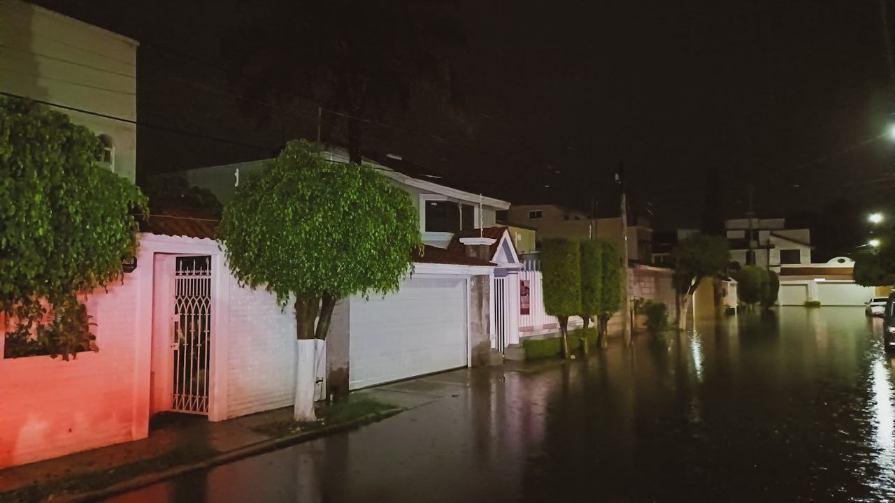 Lee más sobre el artículo Encharcamientos en La Joya, requirieron labores de de desagüe para reducir la acumulación de agua en las vialidades