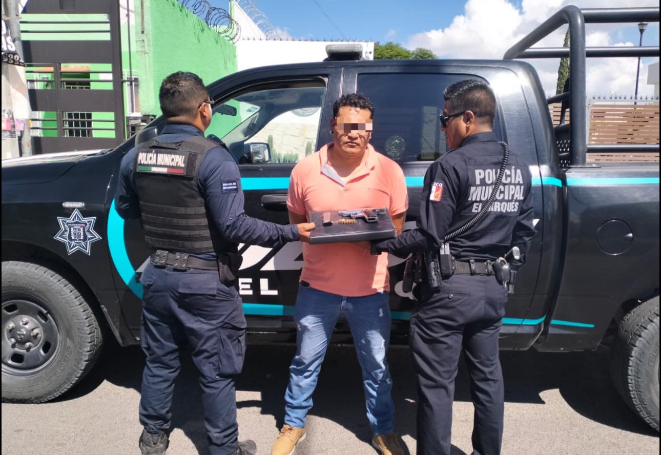 Lee más sobre el artículo Detienen en El Marqués a hombre que portaba un arma de fuego y siete cartuchos útiles