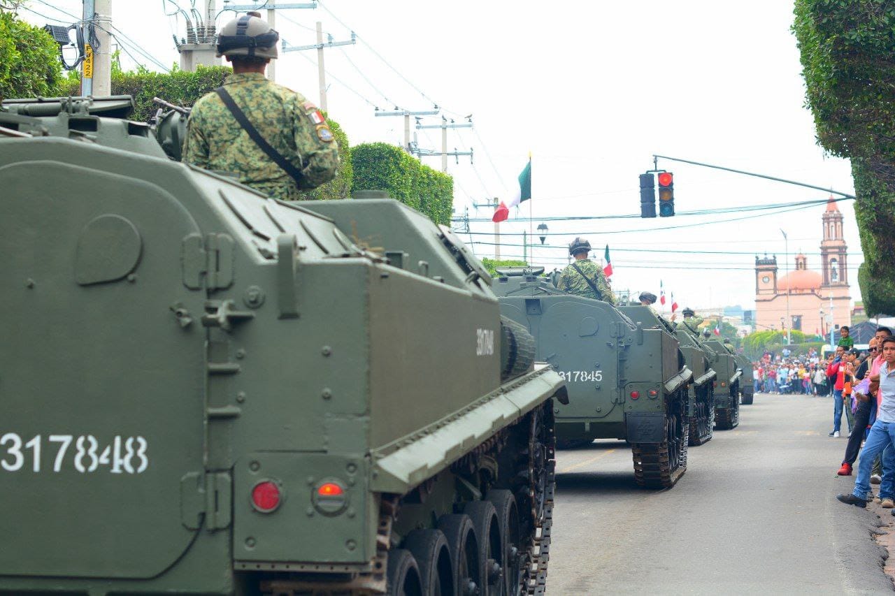 Lee más sobre el artículo Más de 8 mil sanjuanenses en el Desfile Cívico-Militar