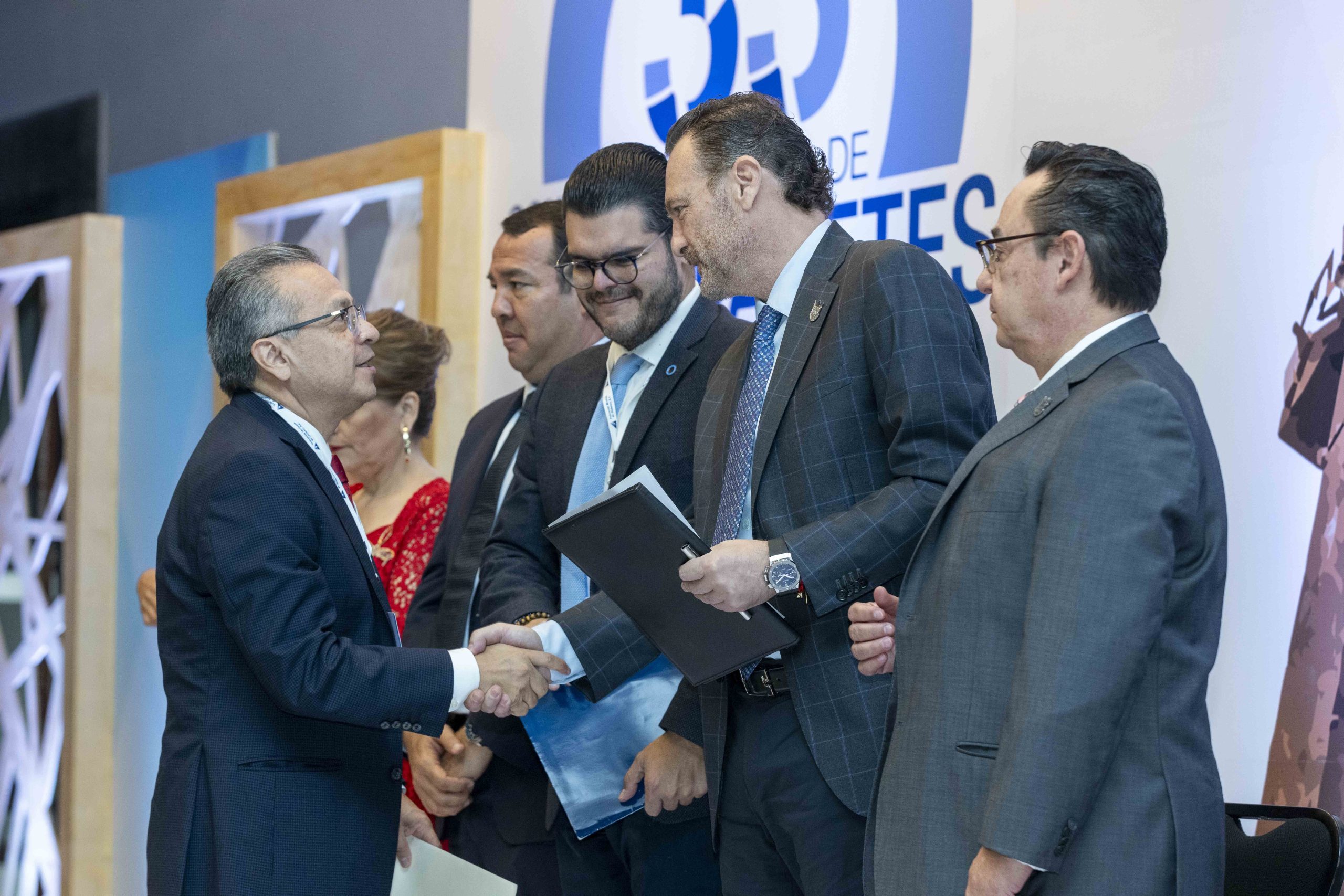 Lee más sobre el artículo Asiste Gobernador a la inauguración del XXXIII Congreso Nacional de Diabetes