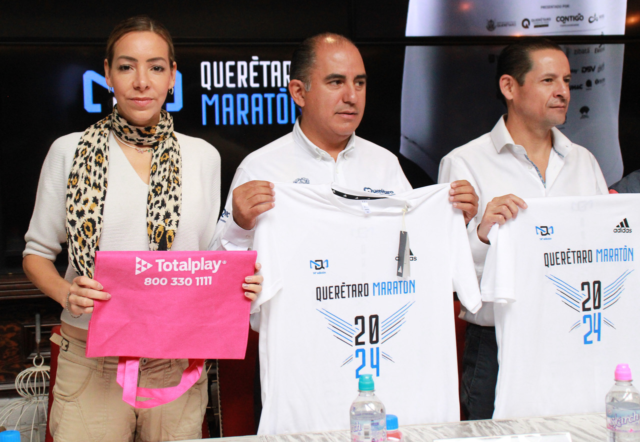 Lee más sobre el artículo Presentan playera del Querétaro Maratón 2024