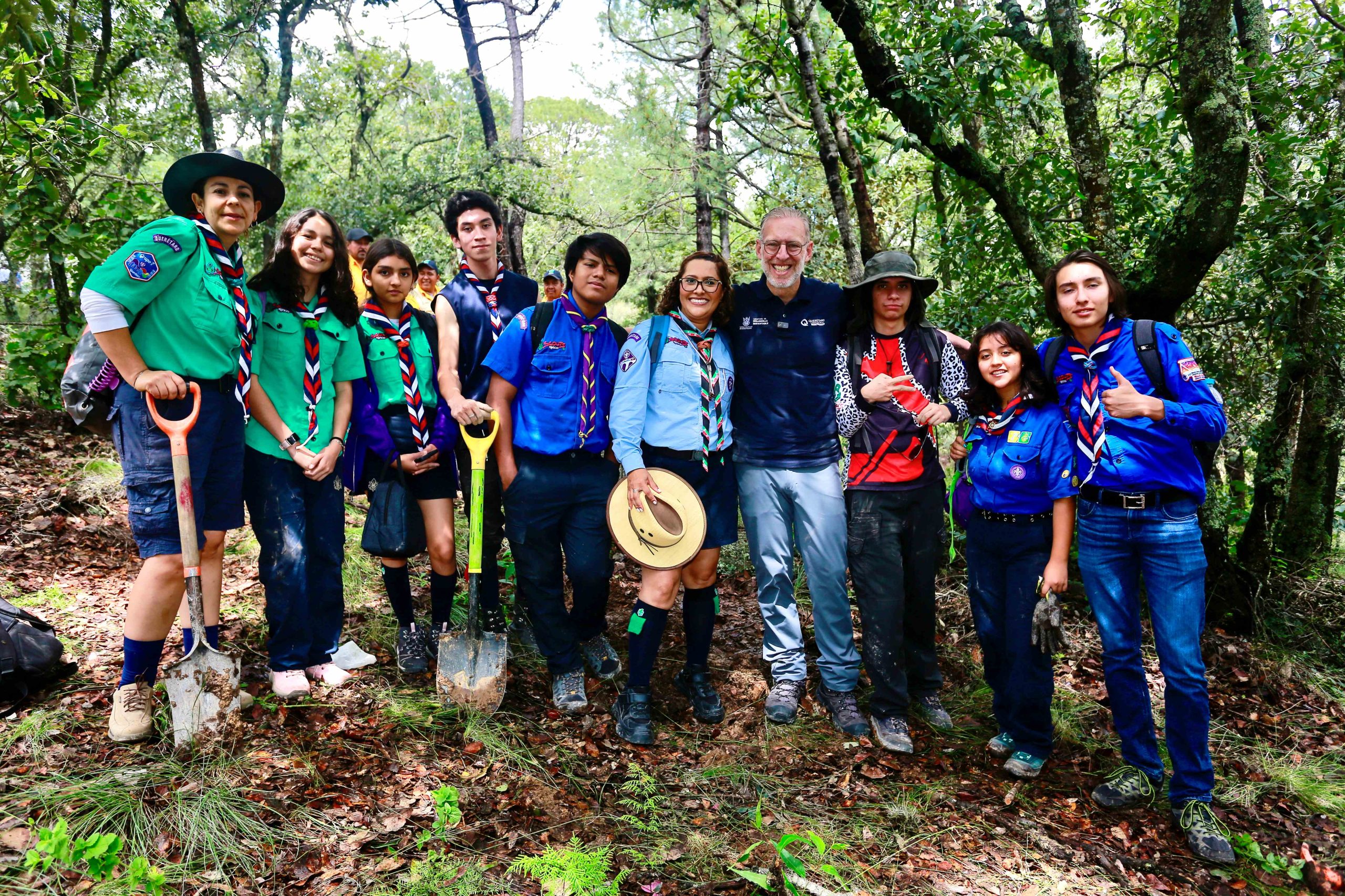 Lee más sobre el artículo Participa SEDESU en reforestación La Beata