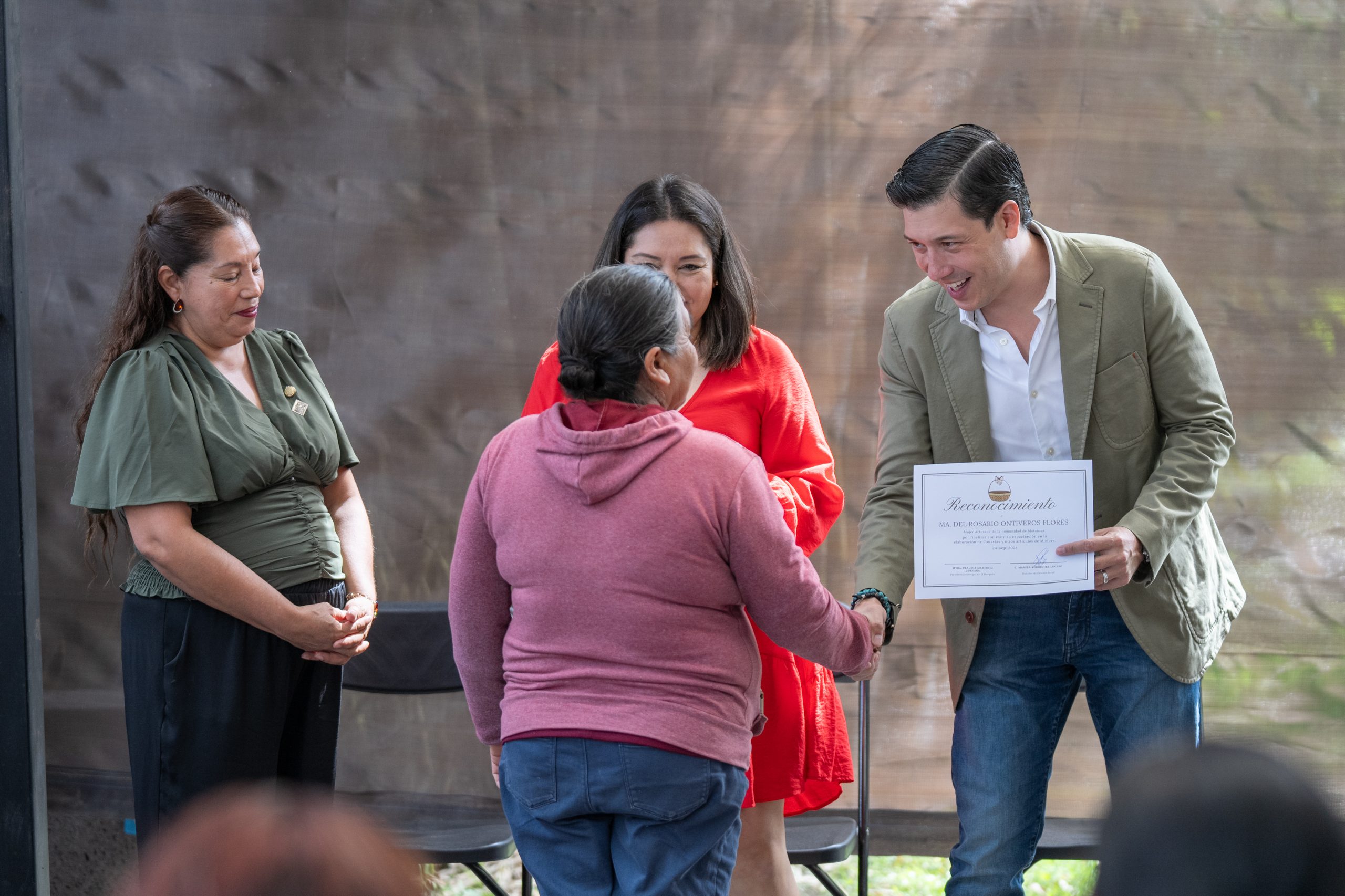 Lee más sobre el artículo Clausuran taller “proyecto del mimbre” para el autoempleo en El Marqués; se capacitó a 15 mujeres de tres comunidades, en situación de vulnerabilidad.