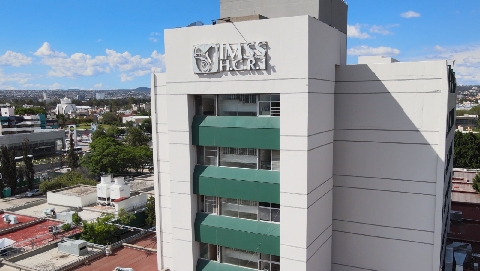 Lee más sobre el artículo Atenderá IMSS Querétaro, urgencias y hospitalización el 1 de octubre, en las UMF y en sus 3 unidades hospitalarias en la entidad