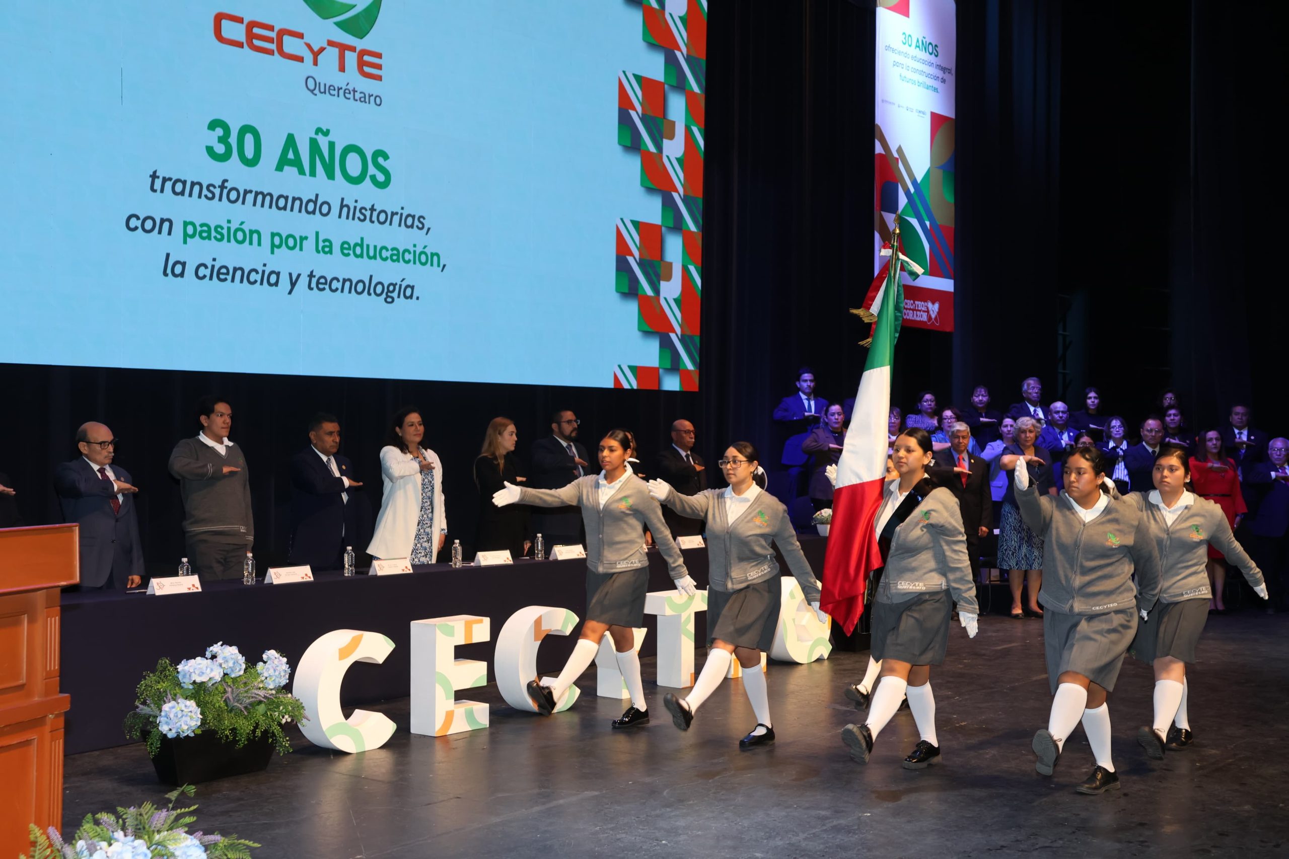 Lee más sobre el artículo Celebra CECyTEQ 30 años de compromiso educativo con la juventud queretana