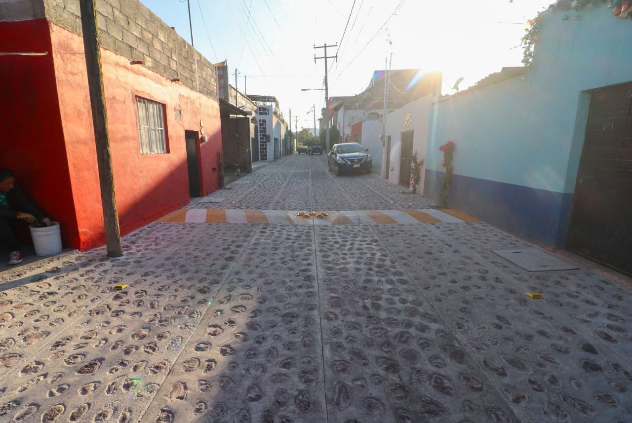 Lee más sobre el artículo Entregan rehabilitación de calles en SJR, una inversión con cerca a los 4 mdp