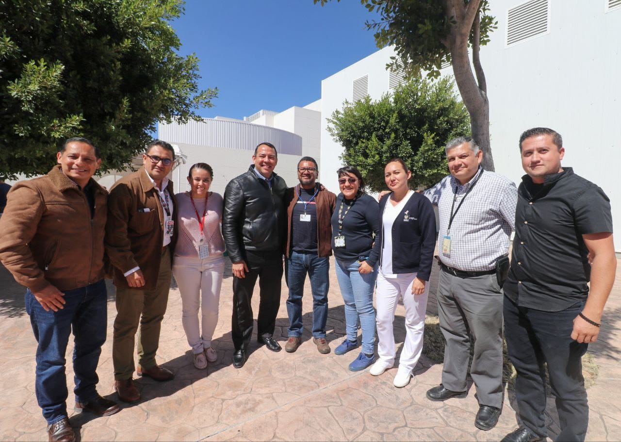 Lee más sobre el artículo Roberto Cabrera reconoció  el trabajo de las y los profesionales de la salud en favor de los y las sanjuanenses