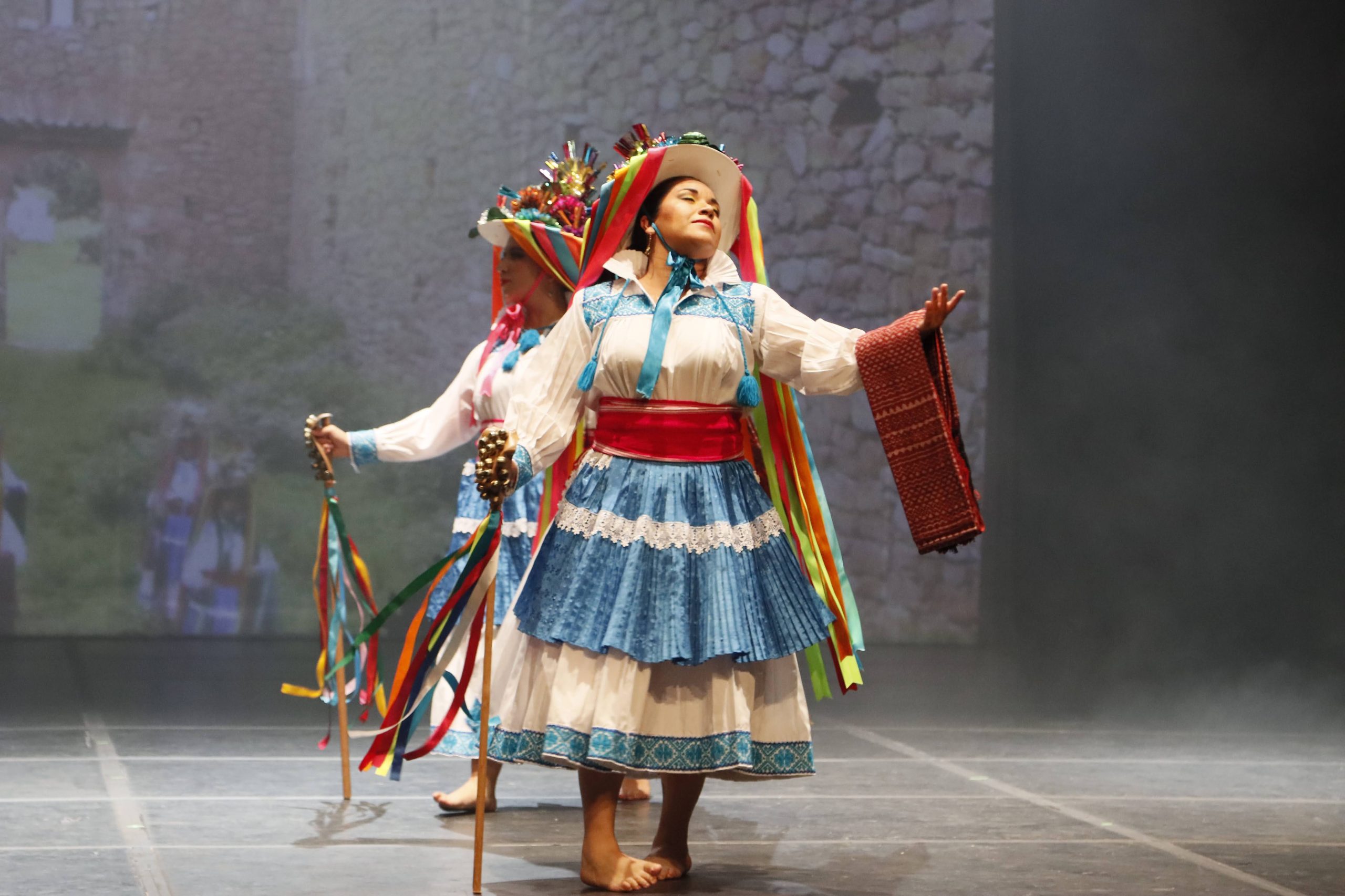 Lee más sobre el artículo Brilla Compañía Folklórica UAQ en Veracruz
