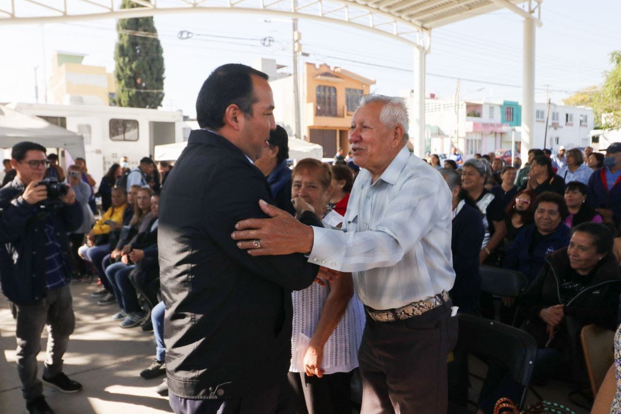Lee más sobre el artículo Inaugura Roberto Cabrera las “Jornadas de Servicios y Salud” de la Administración 2024-2027