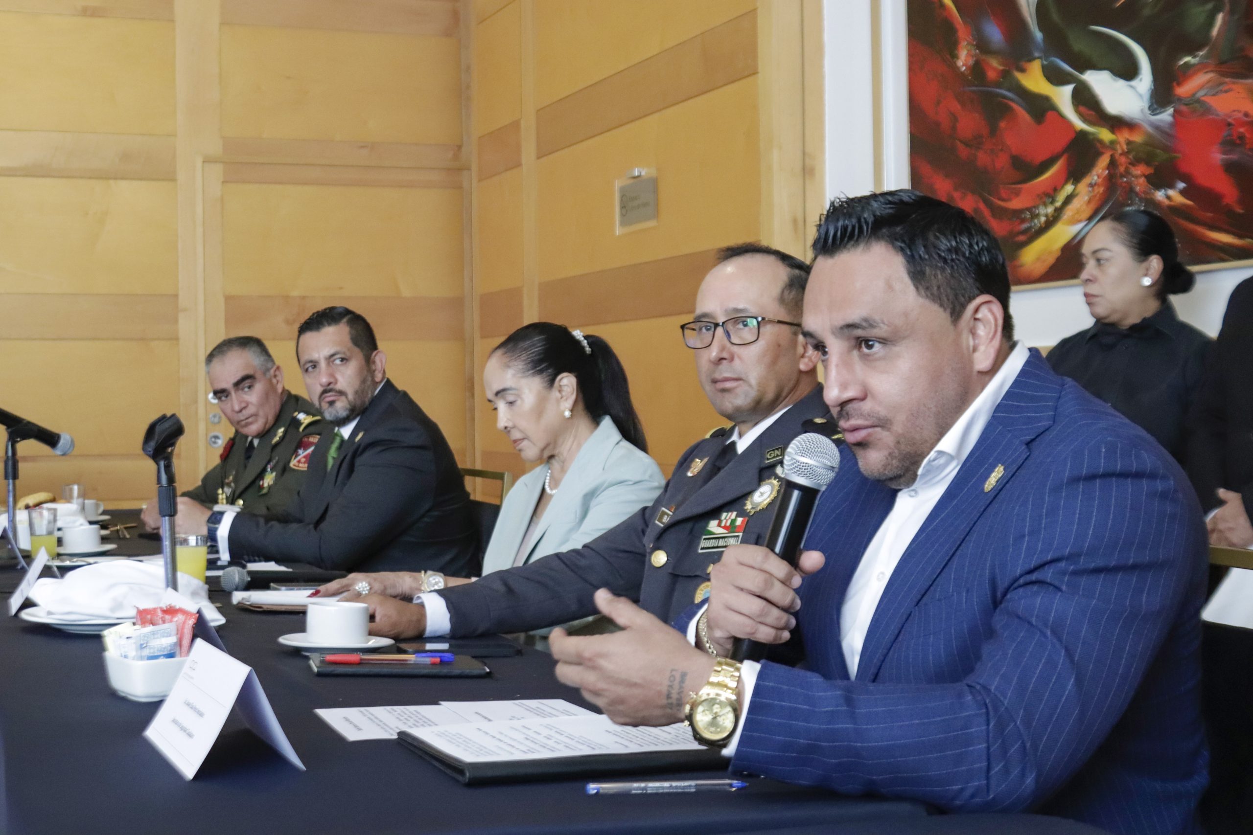 Lee más sobre el artículo Autoridades y sector empresarial establecen diálogo con Ejército y Guardia Nacional