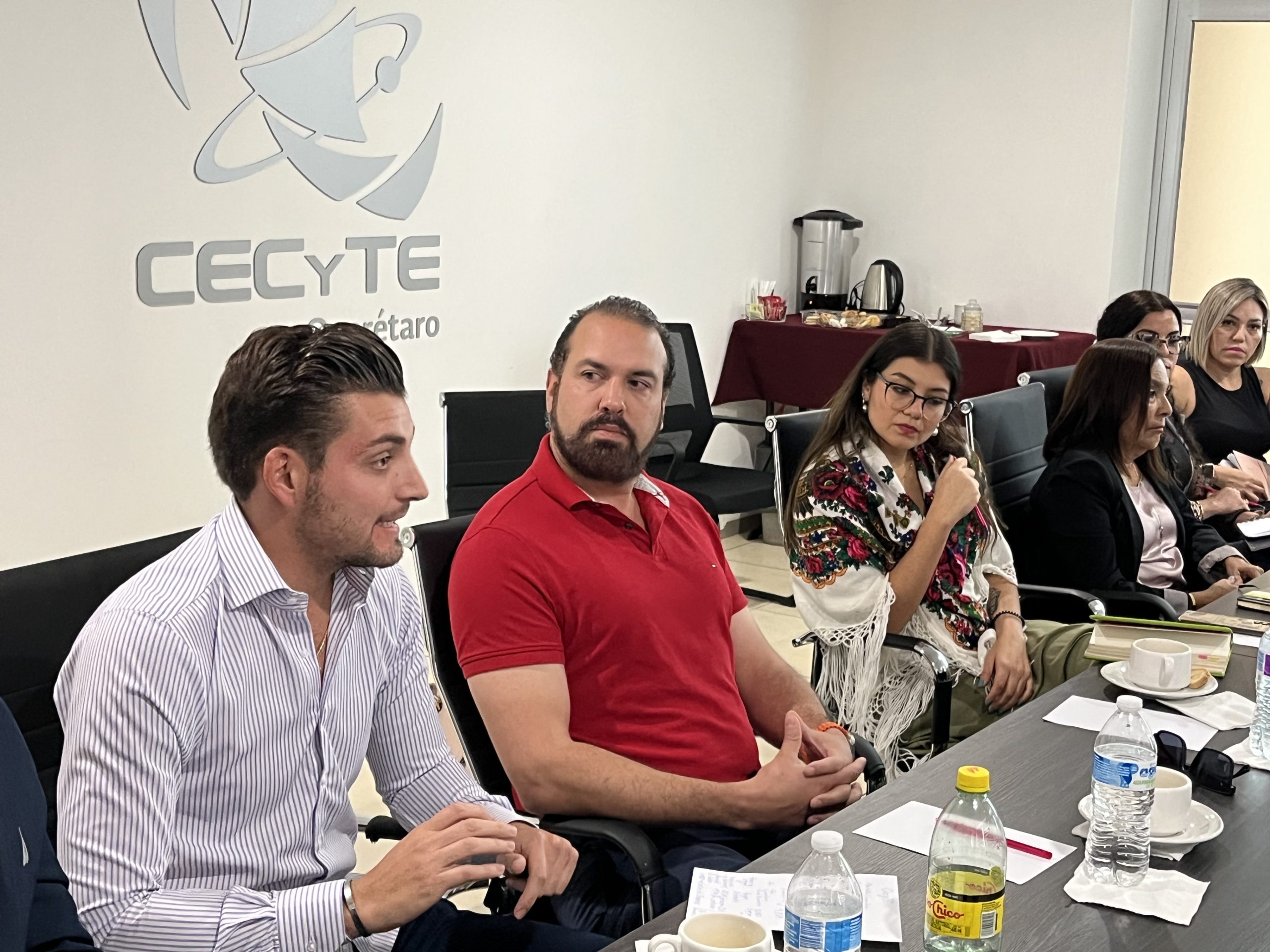 Lee más sobre el artículo Apuesta CECyTEQ por la vinculación
