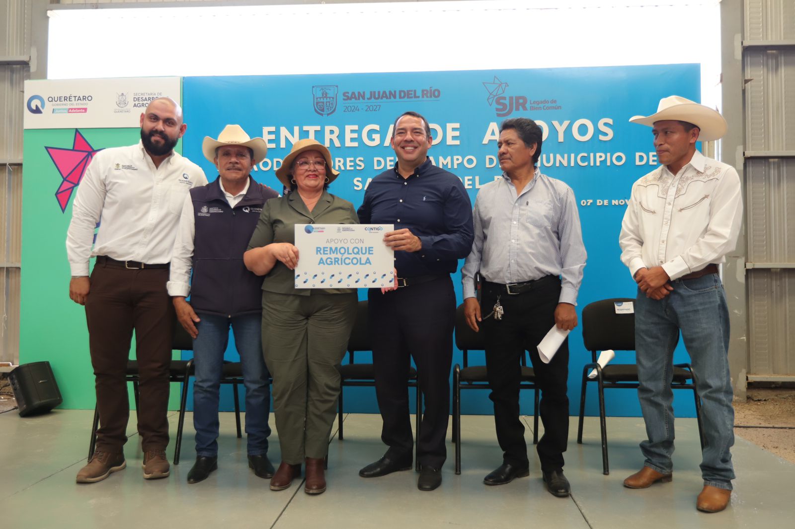 Lee más sobre el artículo Entrega SEDEA apoyos por  casi 36 millones en San Juan del Río