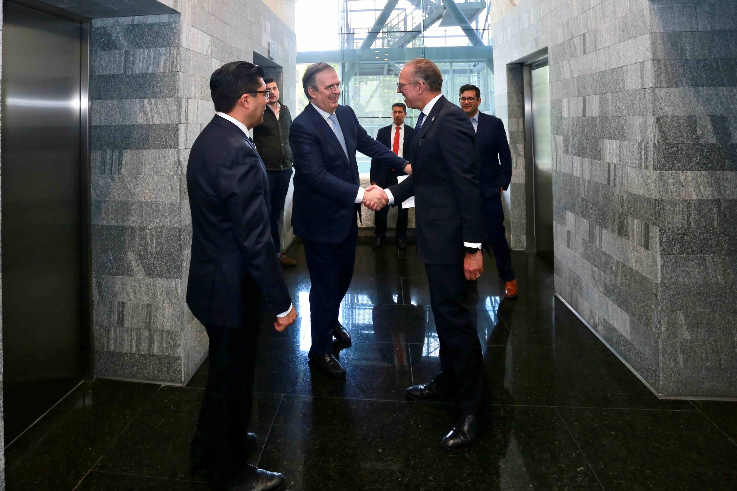 Lee más sobre el artículo Rinde protesta Marco Del Prete como Presidente de la AMSDE