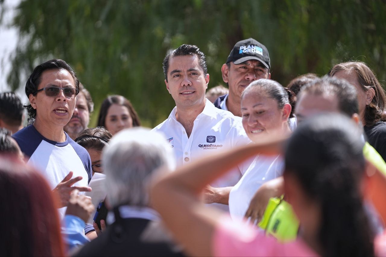 Lee más sobre el artículo Vecinos de el fraccionamiento Eduardo Loarca, exponen a alcalde necesidades en seguridad y servicios públicos