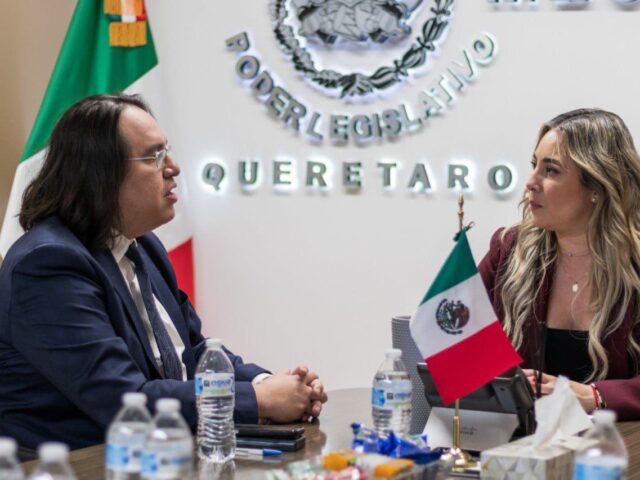 Presenta Fiscal General iniciativas de reforma ante la Legislatura