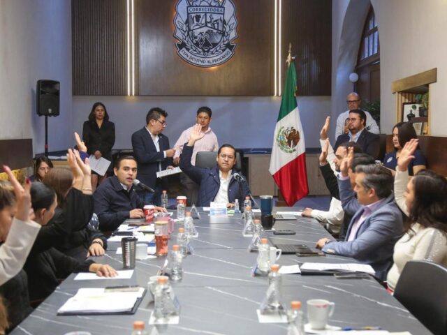 Ayuntamiento de Corregidora revoca cambio de uso de suelo de gasolinera en Puerta Real
