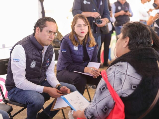 Chepe Guerrero atiende a ciudadanos de la comunidad Presa de Bravo en Jornada “Corregidora Contigo”