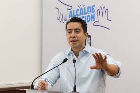 Lee más sobre el artículo Confirma Felifer Macías la décima edición del Hay Festival en Querétaro