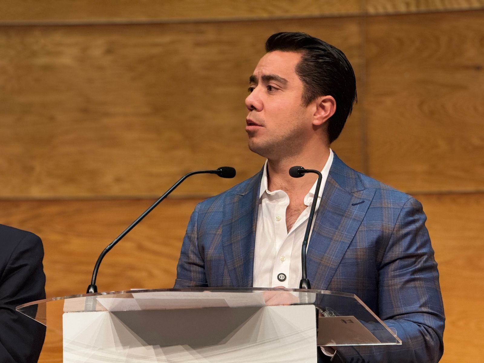 Lee más sobre el artículo Anuncia Felifer espacios  para artesanos en Querétaro
