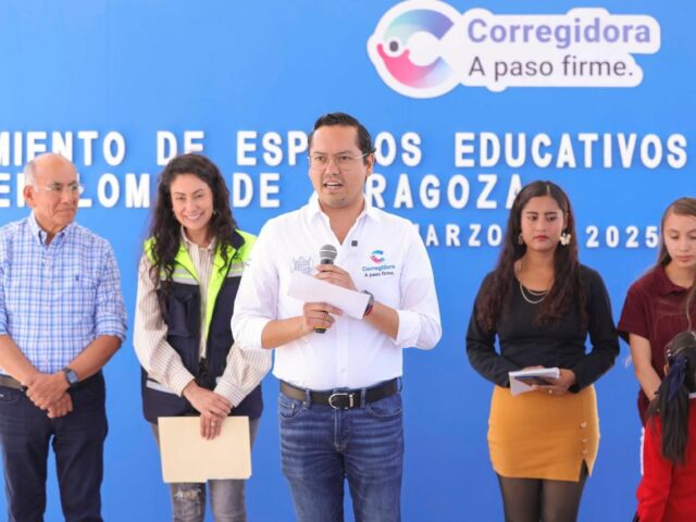 Chepe Guerrero entrega mejora de dos escuelas en Lomas de Zaragoza