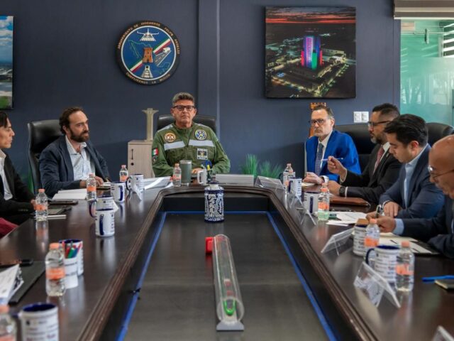 Reafirma Gobernador colaboración para consolidar el proyecto del tren México-Querétaro