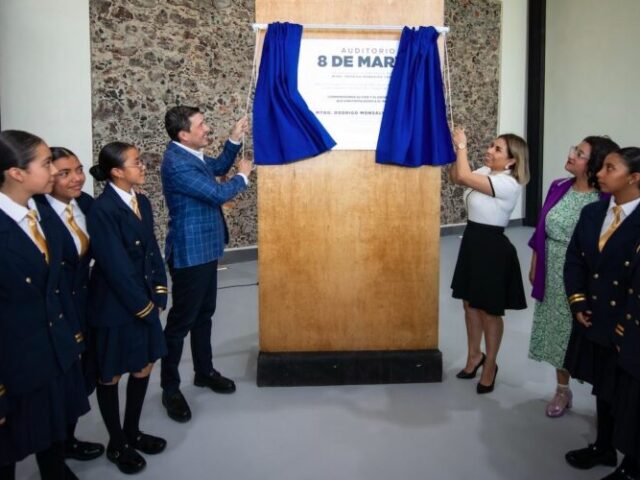 Celebra Monsalvo a mujeres marquesinas al inaugurar Auditorio 8 de Marzo
