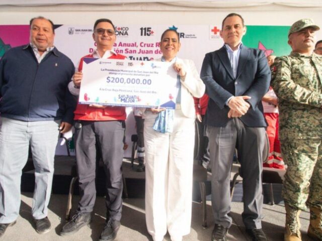 Dona gobierno de San Juan del Río 200 mil pesos a la Cruz Roja Mexicana