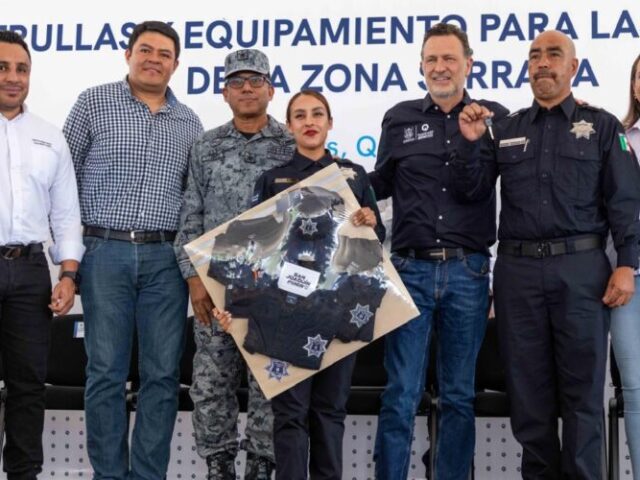 Entrega Mauricio Kuri patrullas y equipamiento a policías de la Sierra Gorda