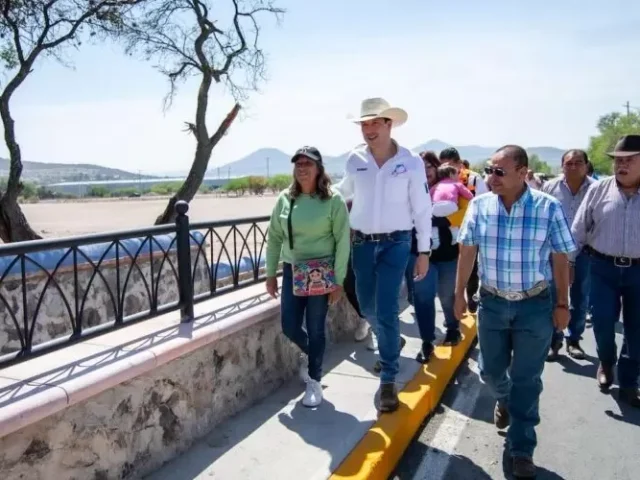 Rodrigo Monsalvo entrega obras por más de 34 mdp en localidades de El Marqués