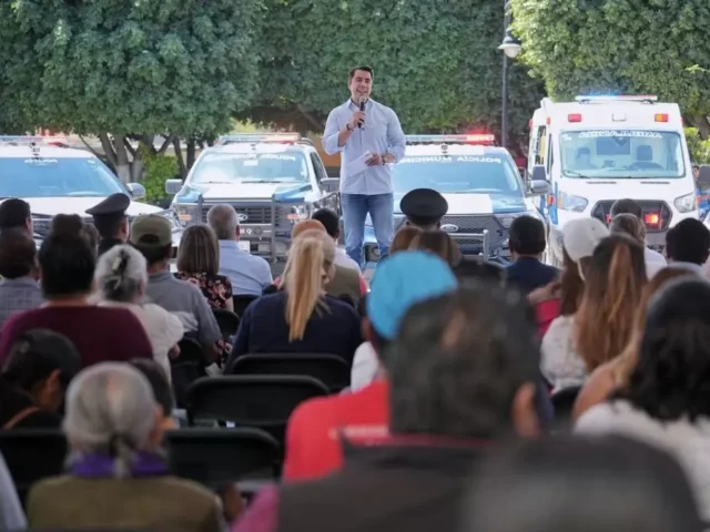 Presenta Felifer Macías inversión histórica en seguridad a habitantes de Santa María Magdalena