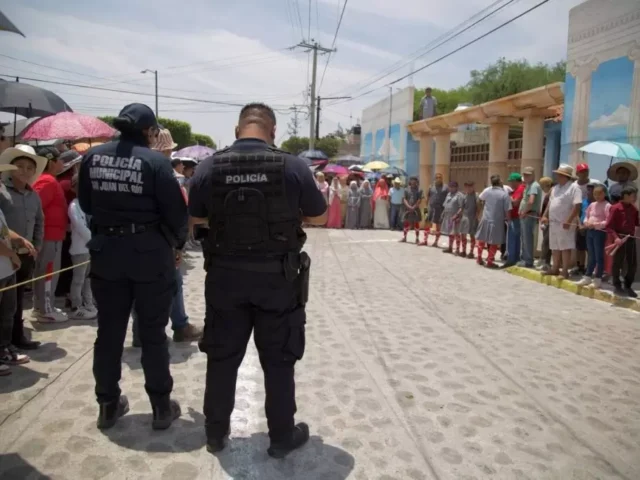 Reportan saldo blanco tras representaciones de Viacrucis en San Juan del Río
