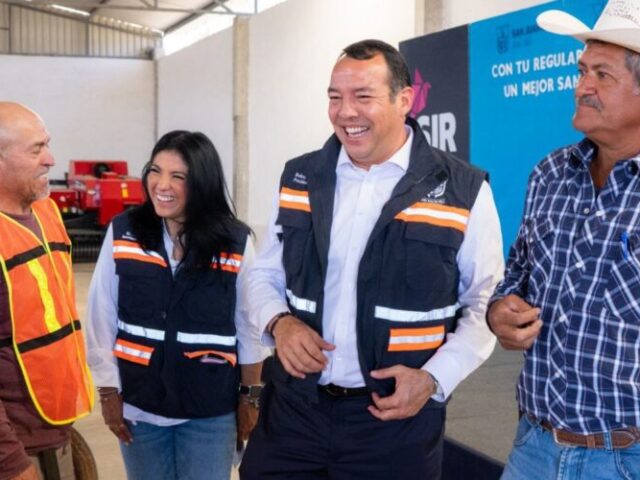 Roberto Cabrera encabeza jornada de asesorías del programa “Con tu Regularización, un Mejor San Juan”