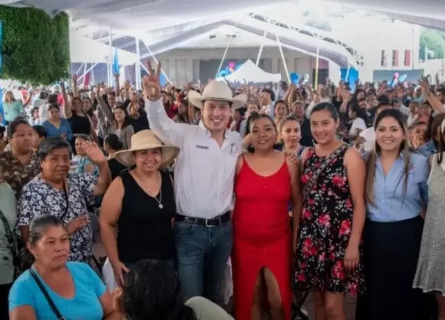 Más y mejores oportunidades para las mujeres marquesinas: Rodrigo Monsalvo