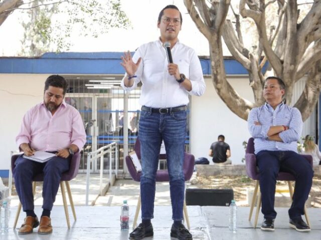 Participa Chepe Guerrero en el “Orientatón Bachilleres Sur 2025”