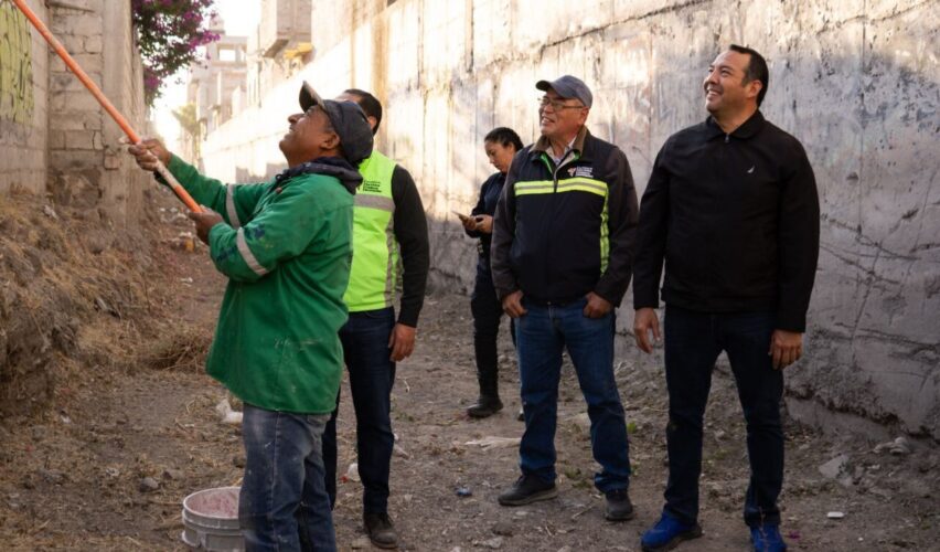 Lee más sobre el artículo Supervisa Roberto Cabrera trabajos de Servicios Públicos en colonia El Sagrado Corazón, de SJR