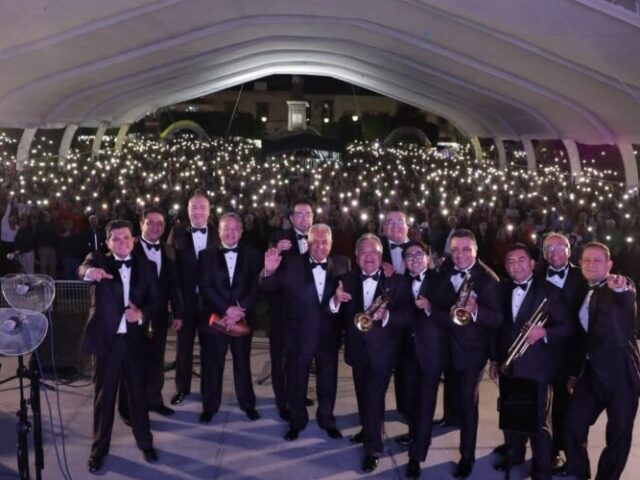 Celebra San Juan del Río 494 años de su fundación con presentación de Sonora Santanera