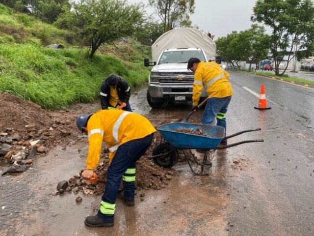 Refuerza CEI mantenimiento vial por temporada de lluvias