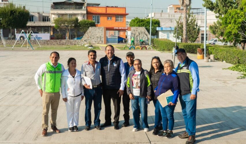 Lee más sobre el artículo Roberto Cabrera y Ernesto Mora supervisan rehabilitación de parque Luis Romero Soto