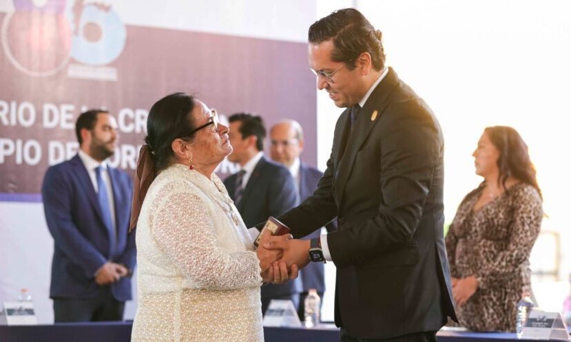 Lee más sobre el artículo Chepe Guerrero entrega Presea Josefa Ortiz de Domínguez a ciudadanos destacados