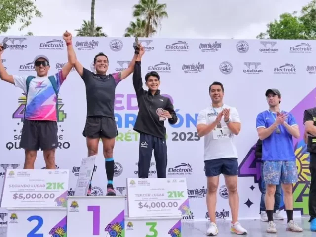 Más de 4 mil corredores participaron en Medio Maratón por 494 aniversario de Querétaro