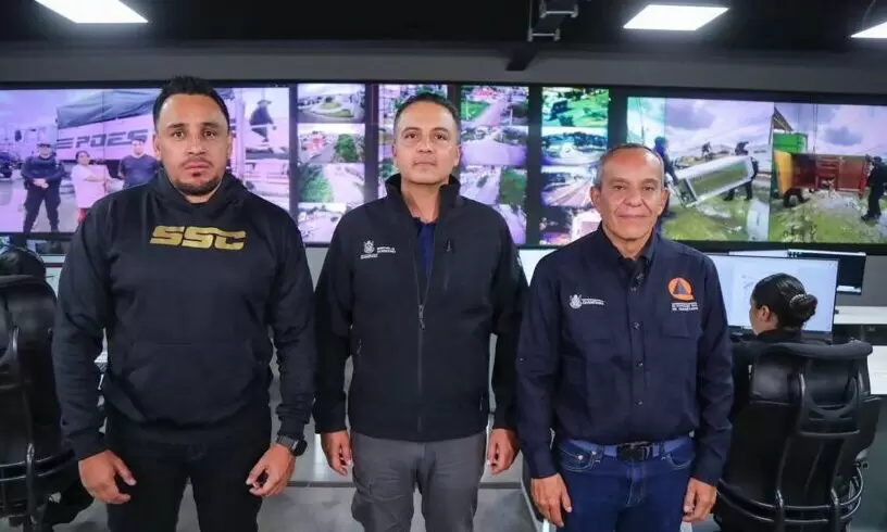 Lee más sobre el artículo Brindan apoyo a más de 2 mil 600 personas afectadas por lluvias en Querétaro
